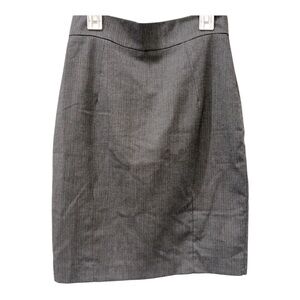 H&M grey mini skirt. Women’s Size 4